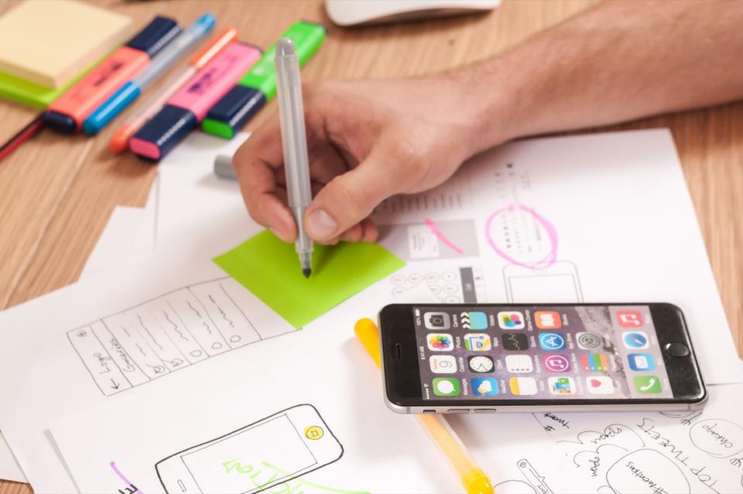 Analytics dashboard surfacing live buyer intent signals on a laptop